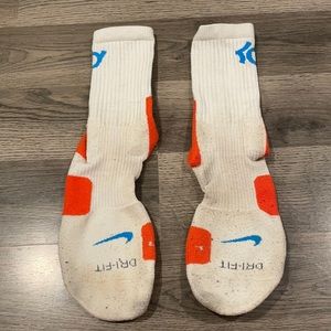 Large, Nike Elite socks, Kevin Durant